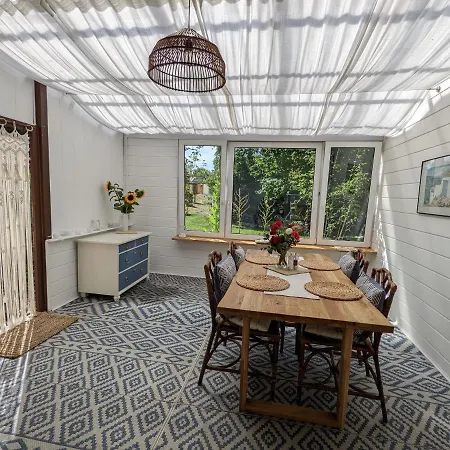 Nyaraló Haus Willi Von Tinyhaus *